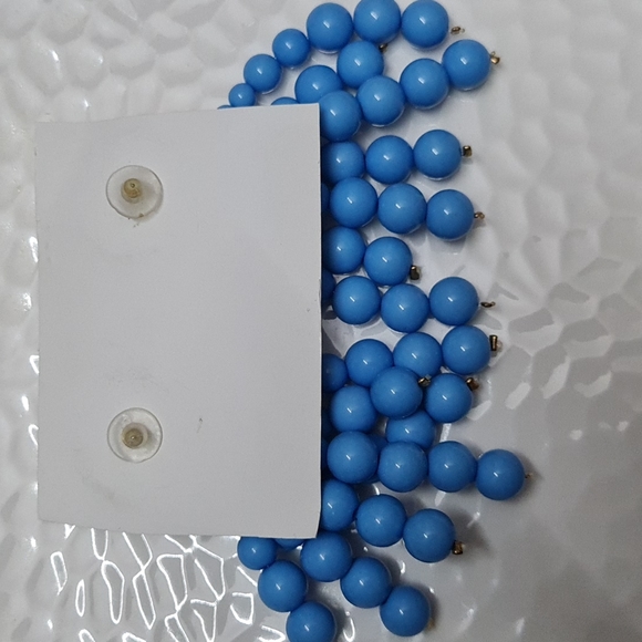 Beaded earrings. - Picture 4 of 5